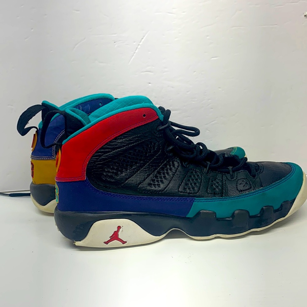 Nike Air Jordan 9 Retro GS 'Dream It, Do It'  Size 7y